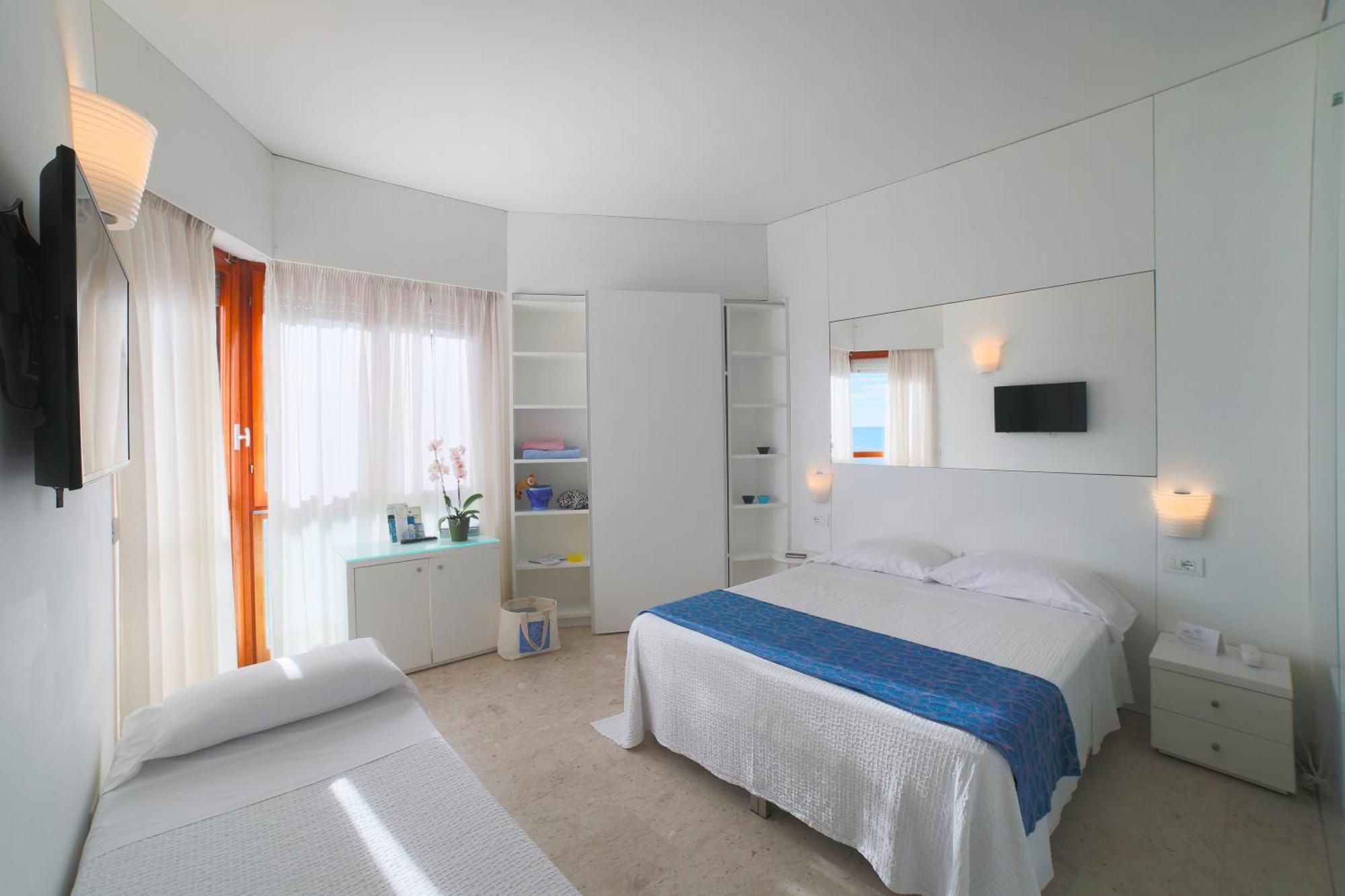 Hotel Caravelle Thalasso&Wellness Diano Marina Exterior foto