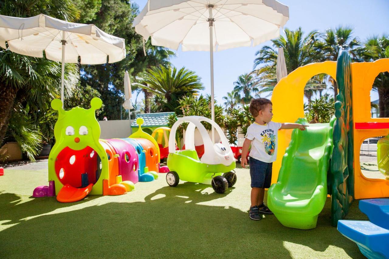 Hotel Caravelle Thalasso&Wellness Diano Marina Exterior foto